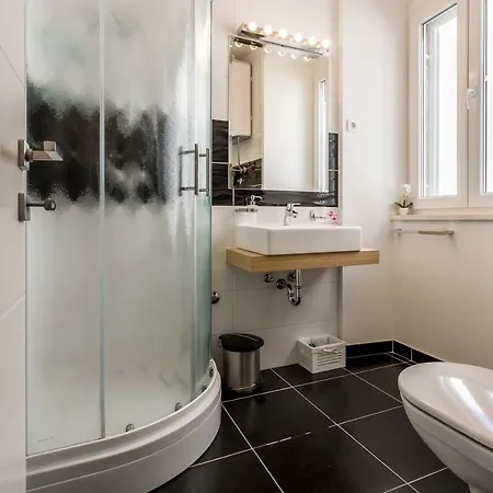 Pensionat Central Rooms Split 4*