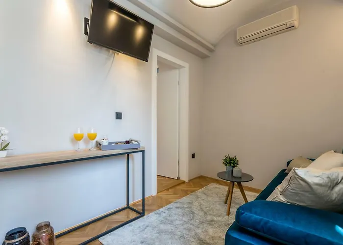 Central Rooms Split Гостевой дом Сплит